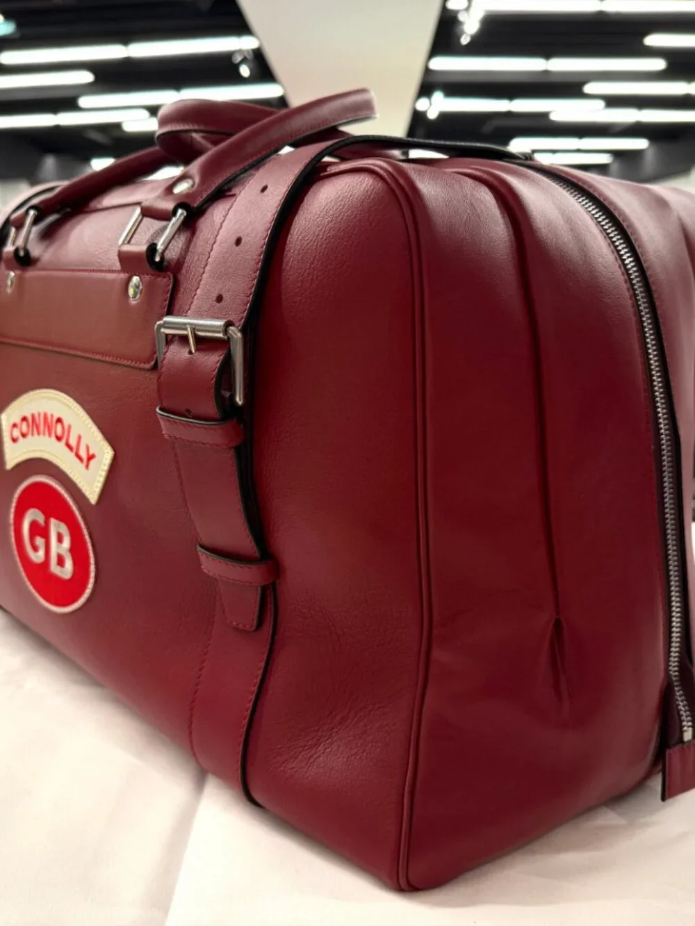 Connolly USED Red Sports Grip Bag with Badges